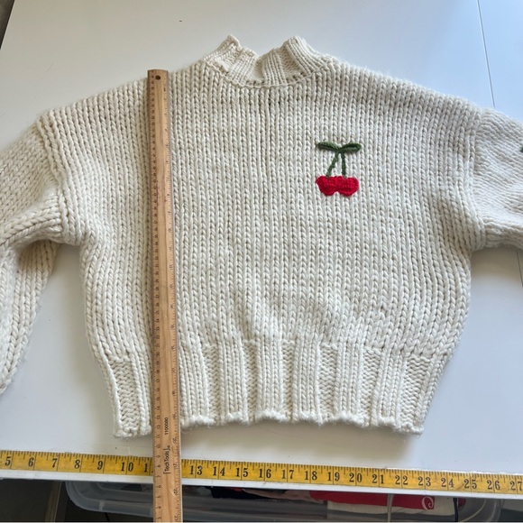 Forever 21 Cherry Mock Neck Knit Sweater Cream Small - Picture 10 of 11